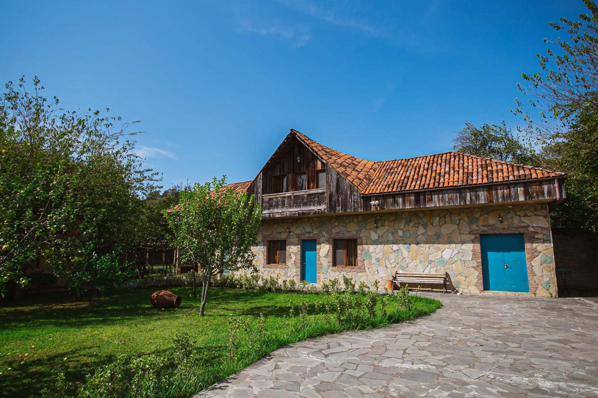 Ethno Sazano Hotel Bagian luar foto