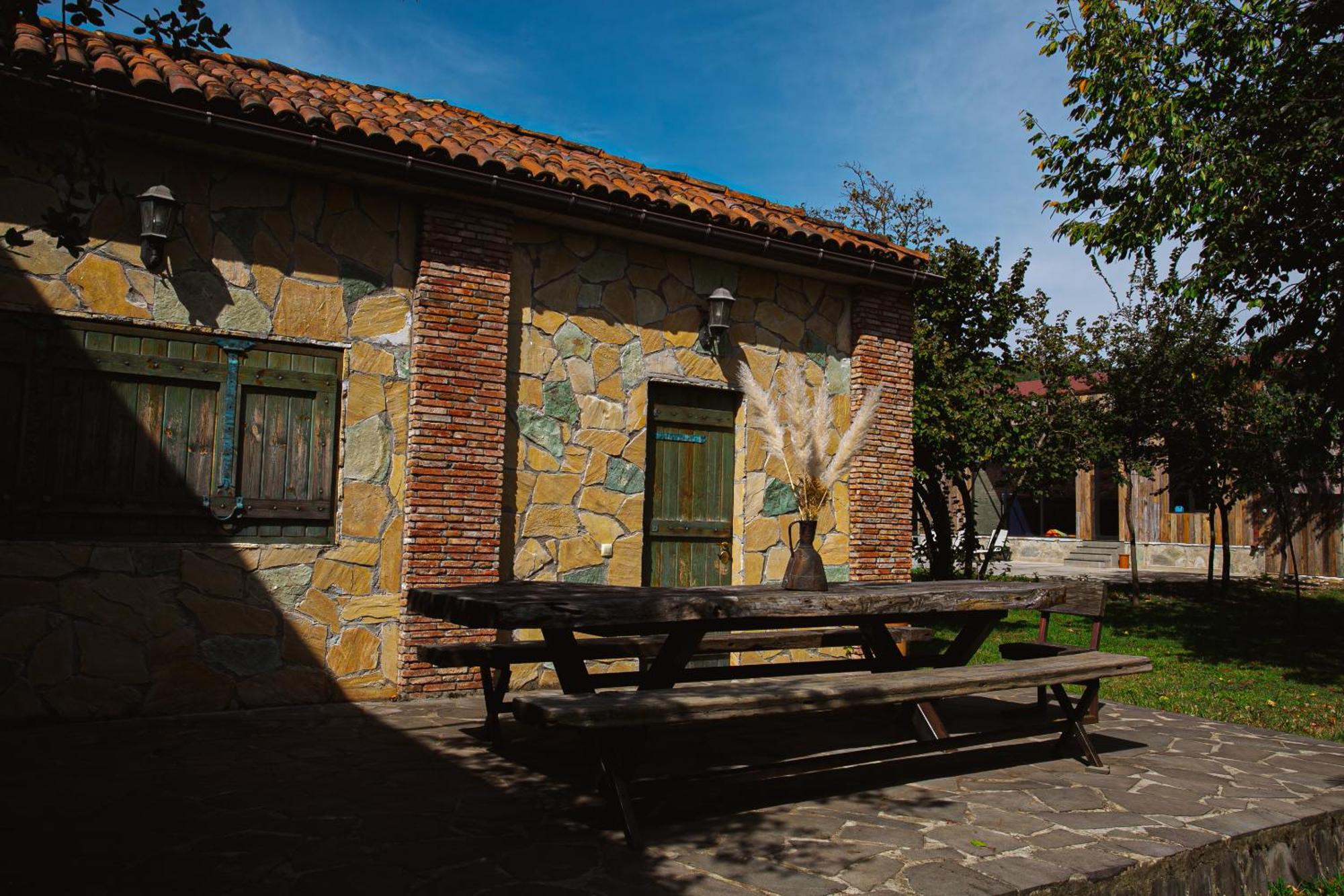 Ethno Sazano Hotel Bagian luar foto